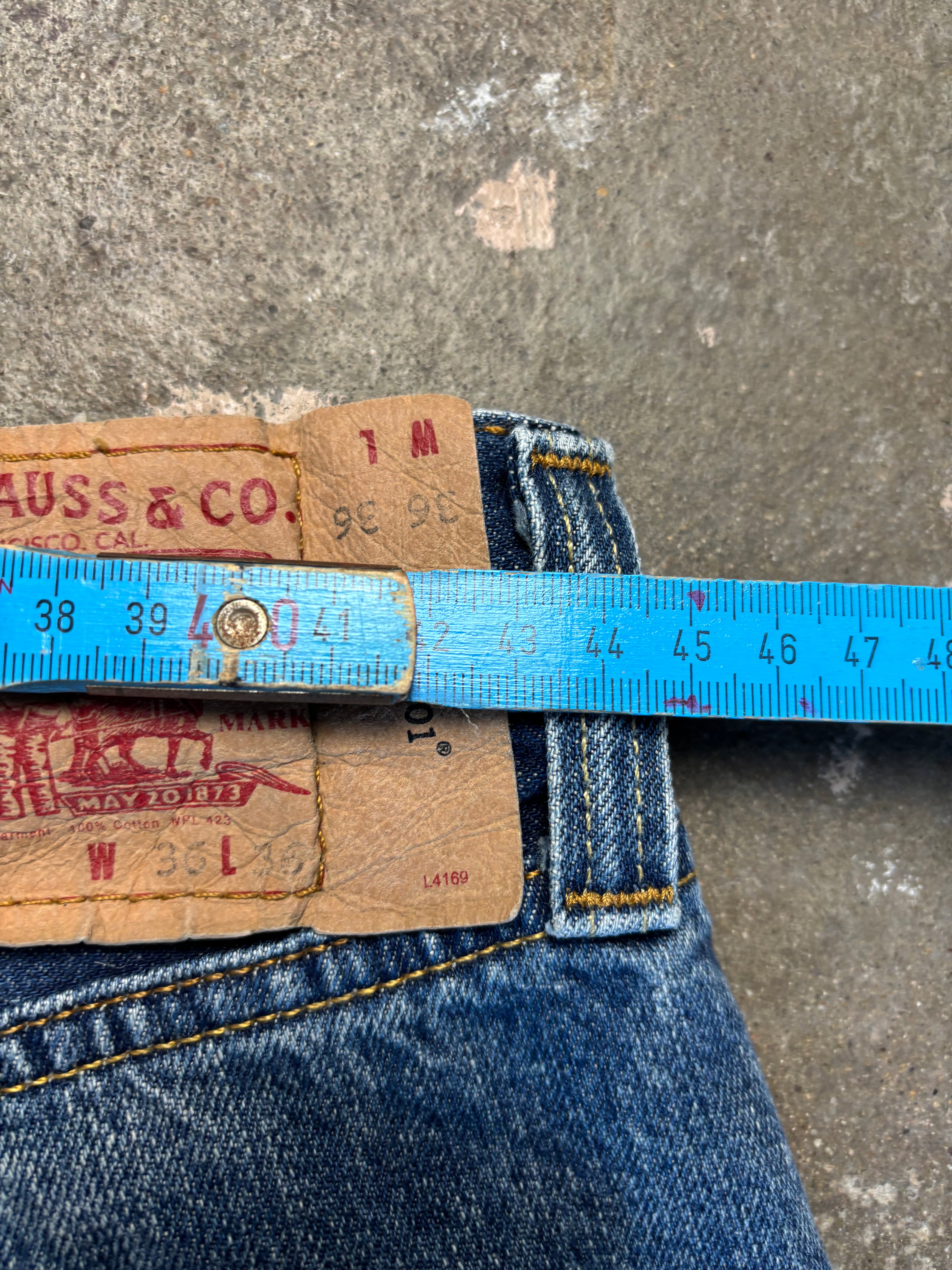 Vintage Levis 501 W 36 L 32