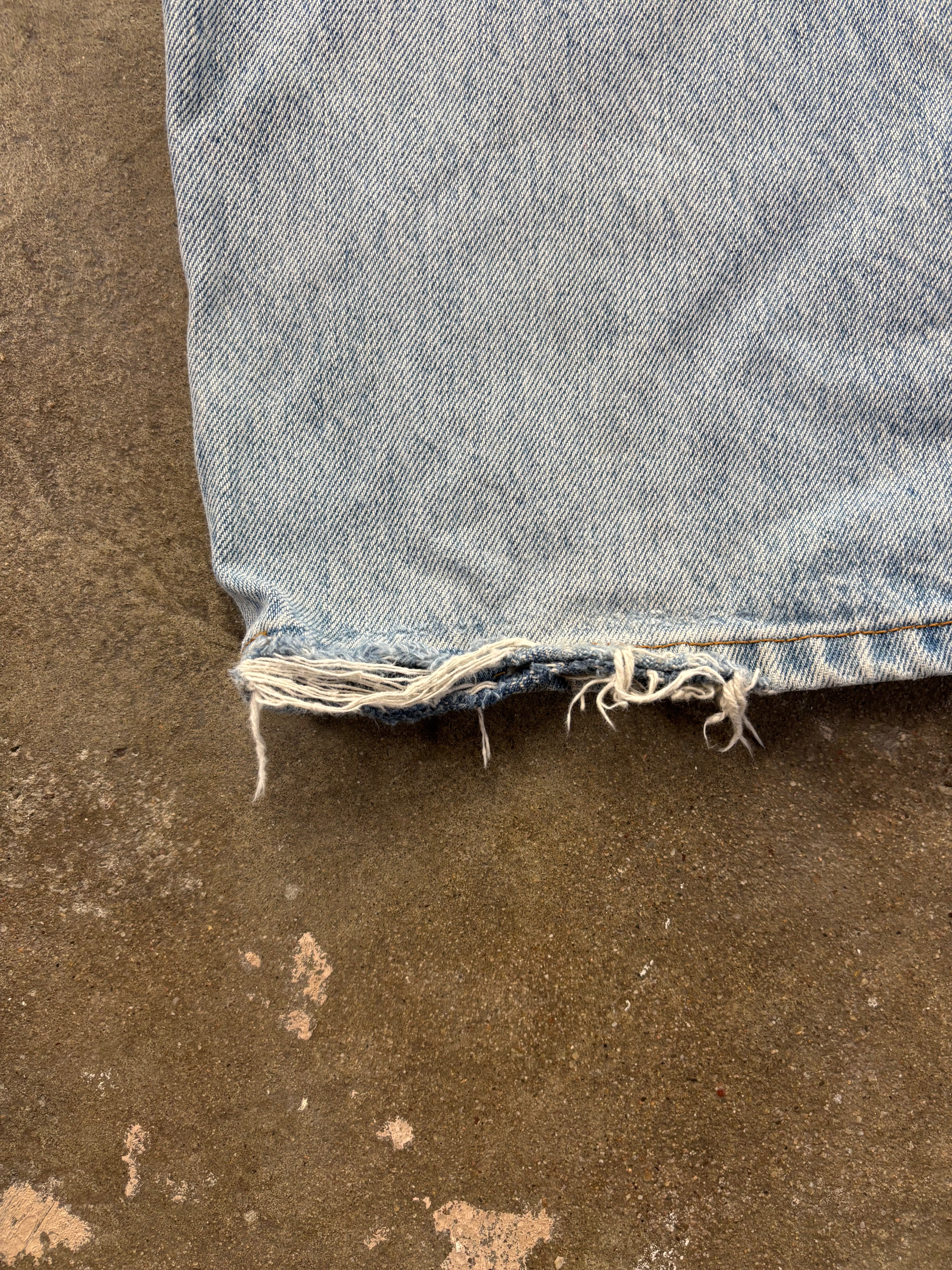 Vintage Distressed Levis 501 W 34 L 34