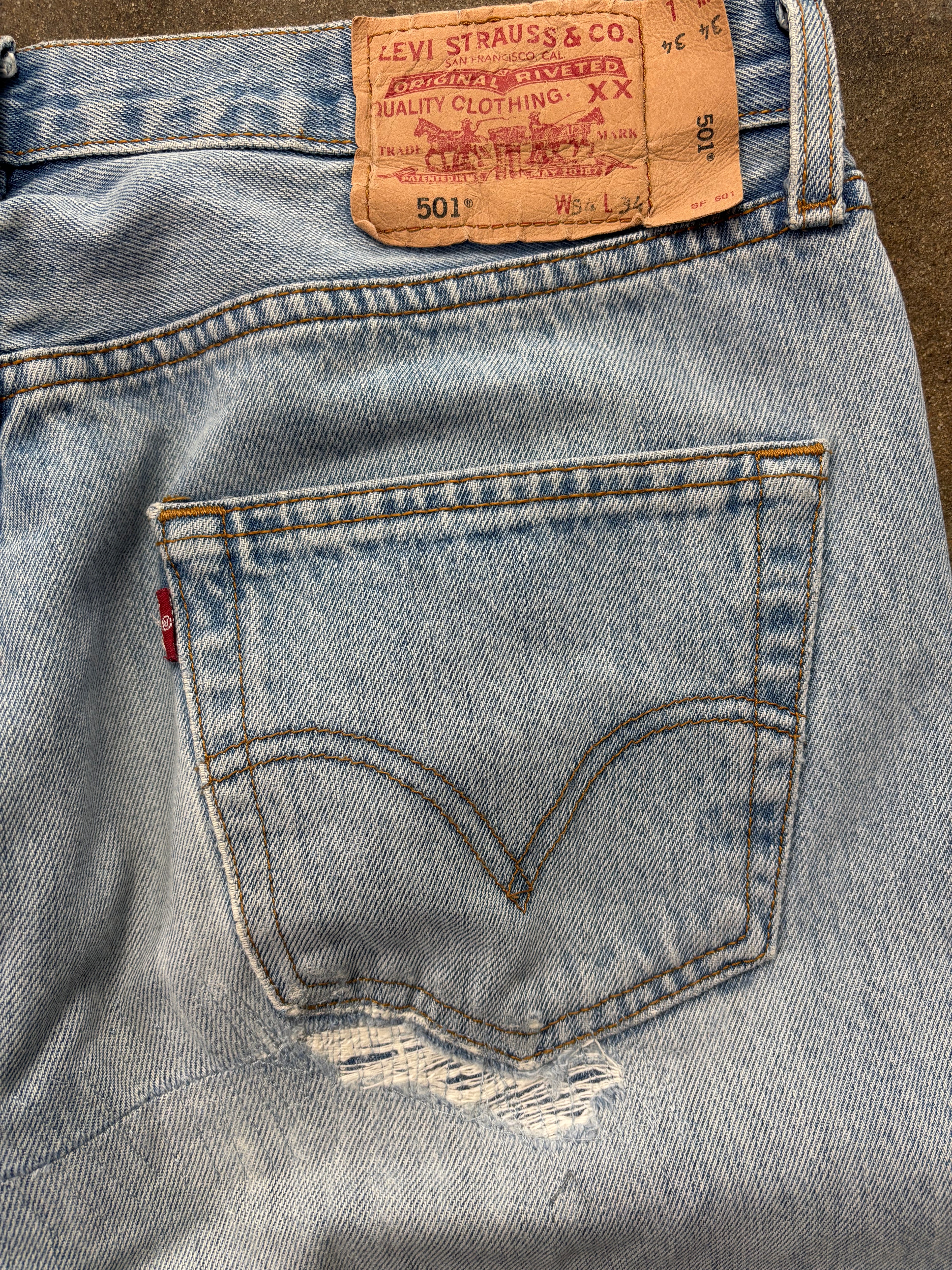 Vintage Distressed Levis 501 W 34 L 34