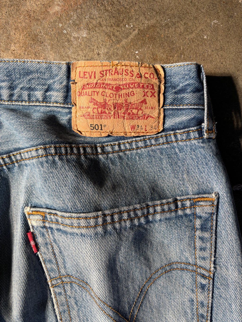 Vintage Distressed 501 W 34 L 34