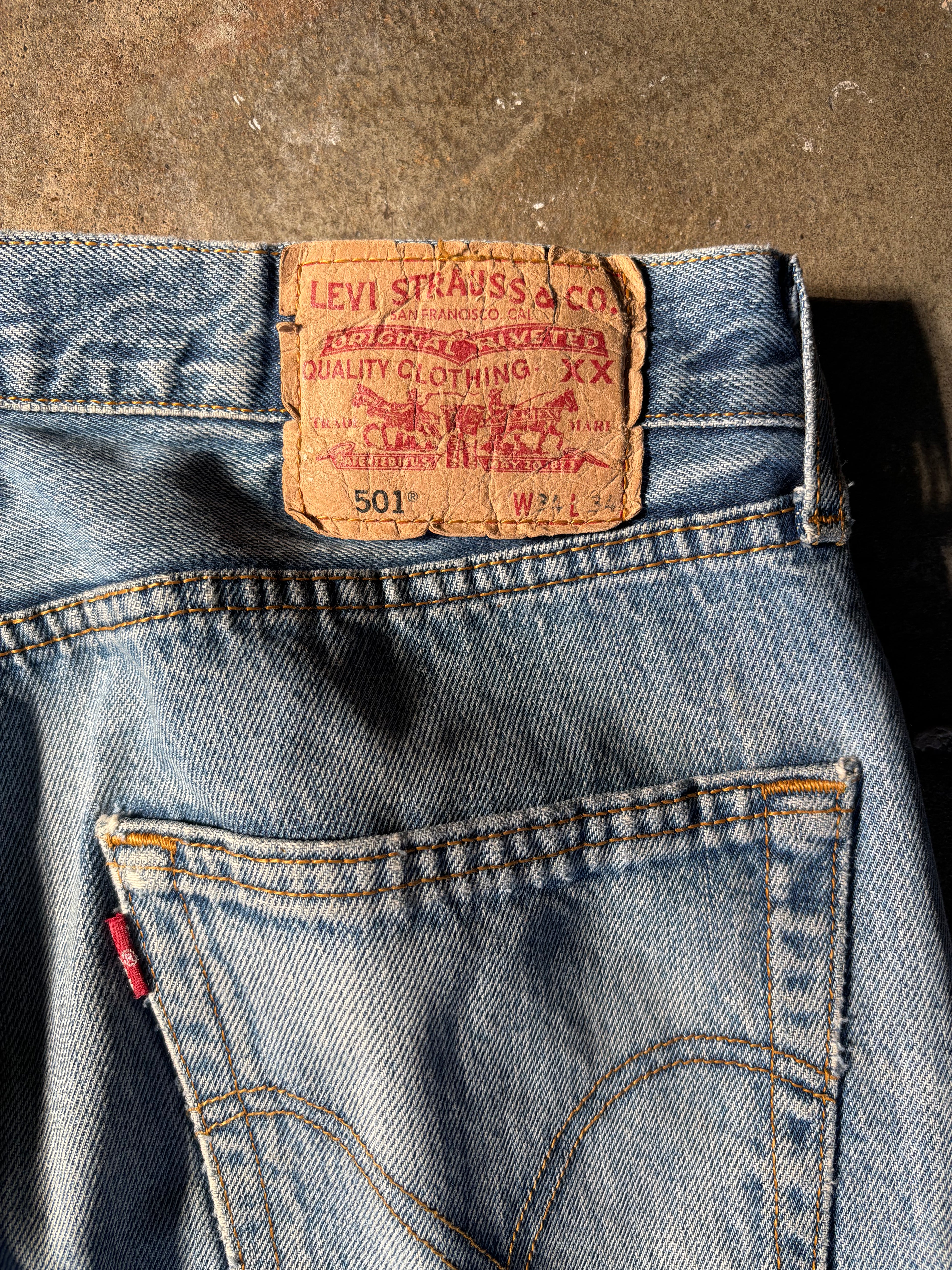 Vintage Distressed 501 W 34 L 34