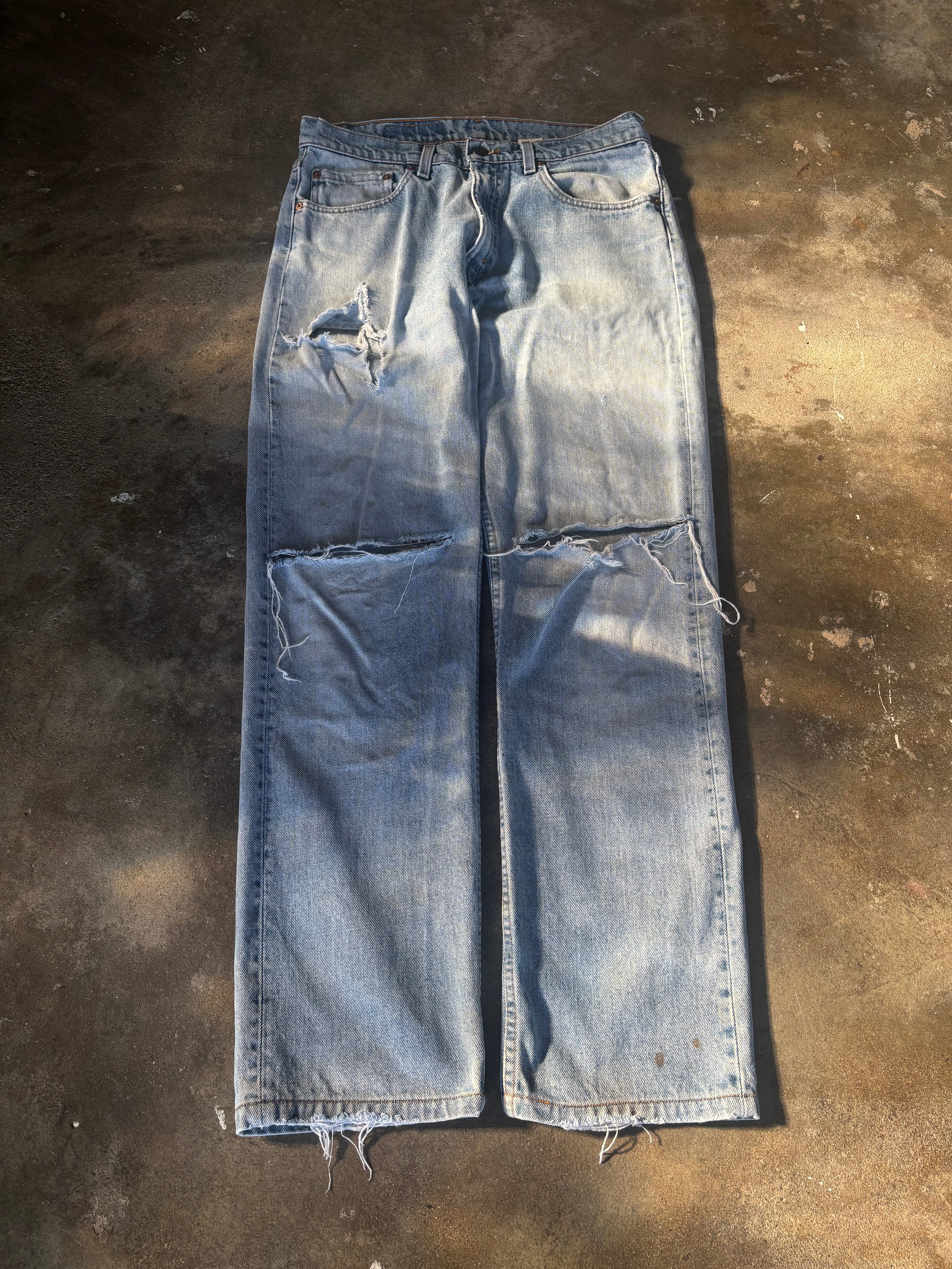 Vintage Levis 505 W 33 L 32