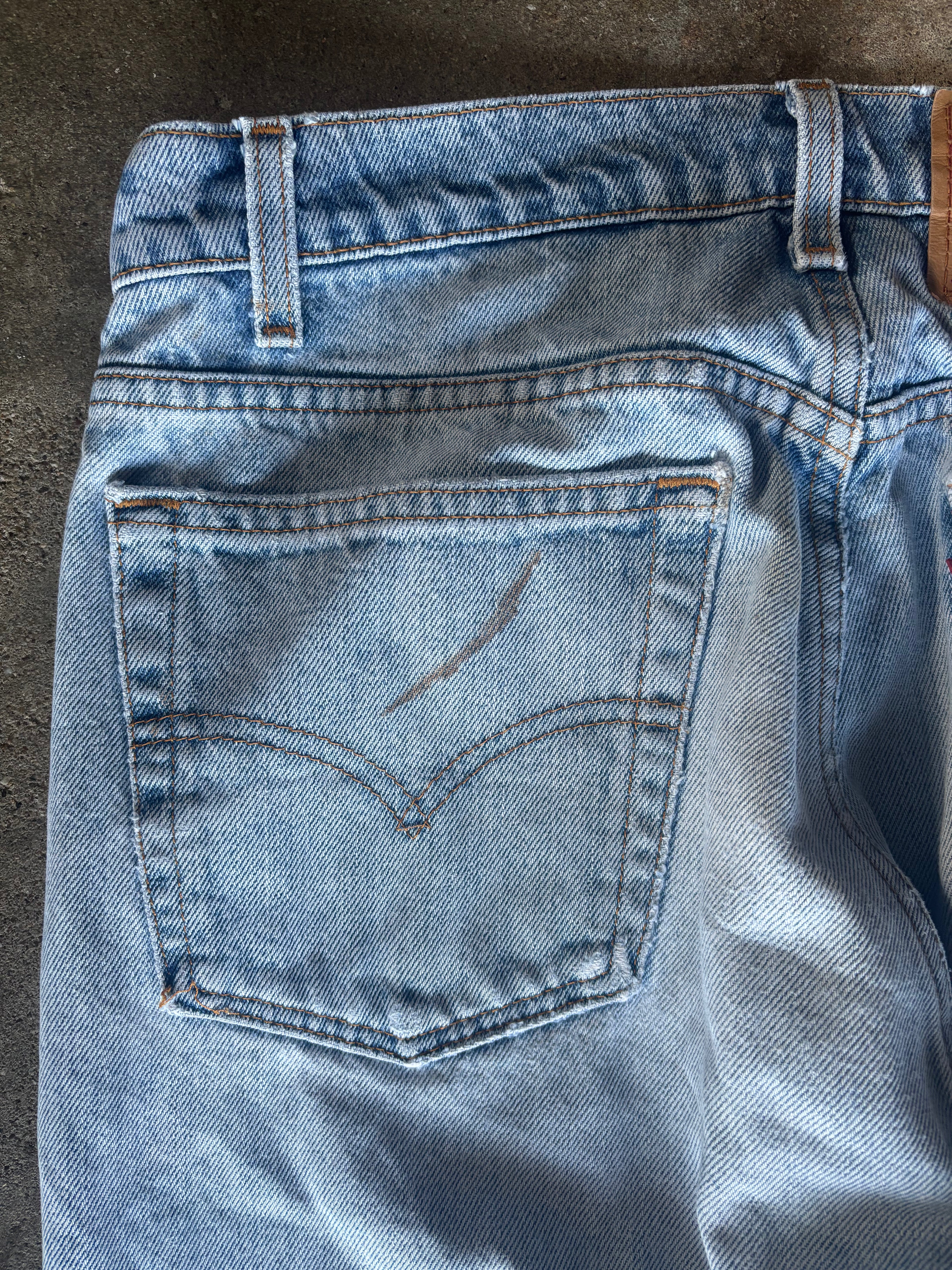 Vintage Levis 505 W 33 L 32