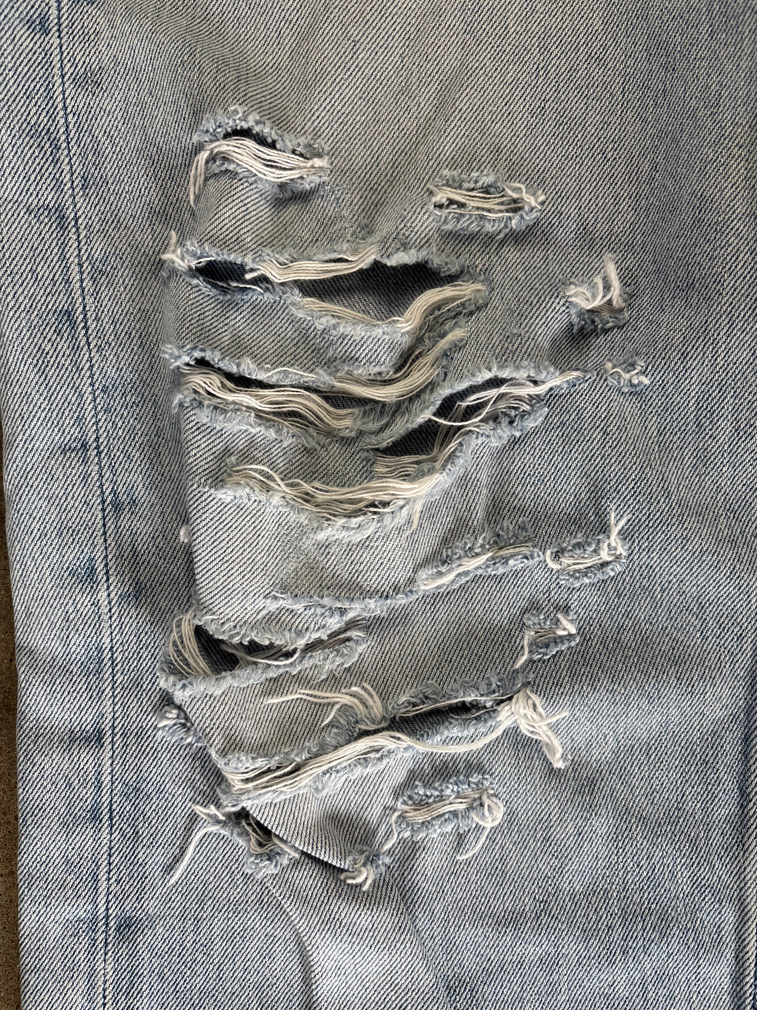 Vintage Distressed Levis 501 W 36 L 32